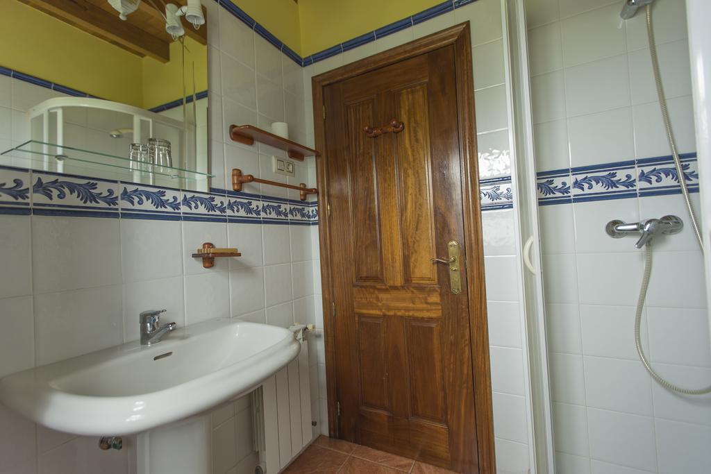 Casas Rurales Playa De Guadamia Llames de Pría Exteriör bild