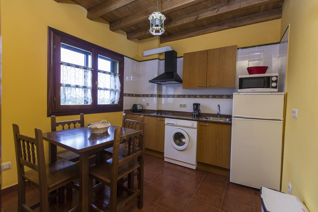 Casas Rurales Playa De Guadamia Llames de Pría Exteriör bild