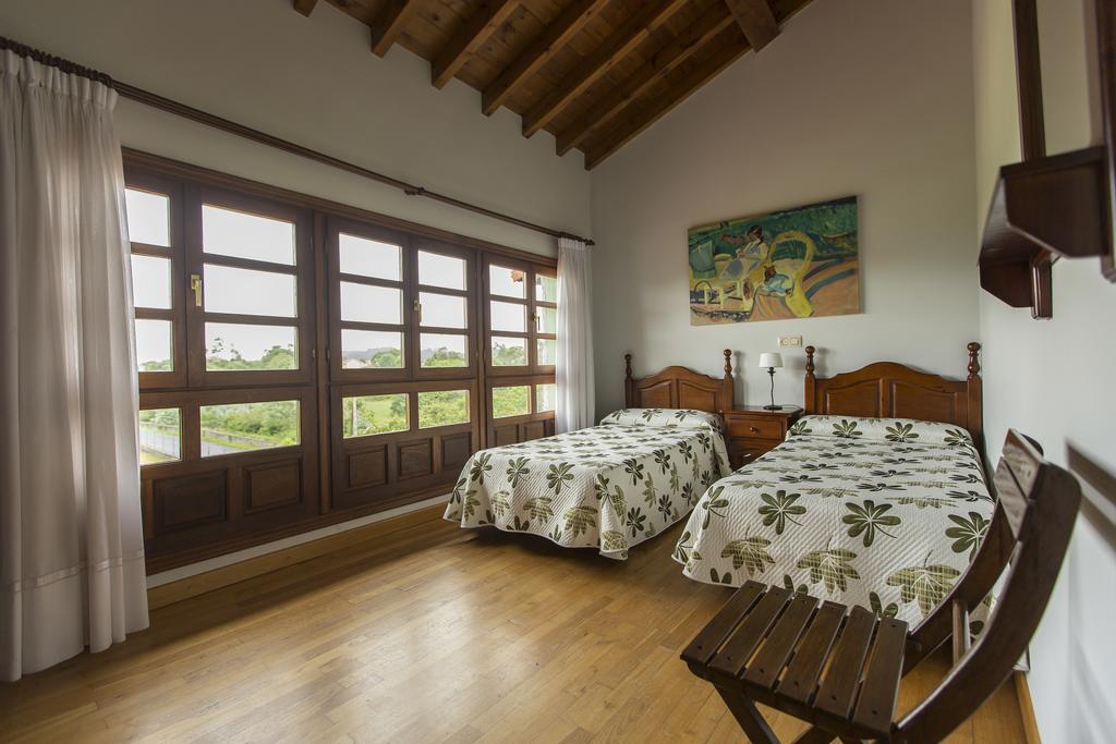 Casas Rurales Playa De Guadamia Llames de Pría Exteriör bild