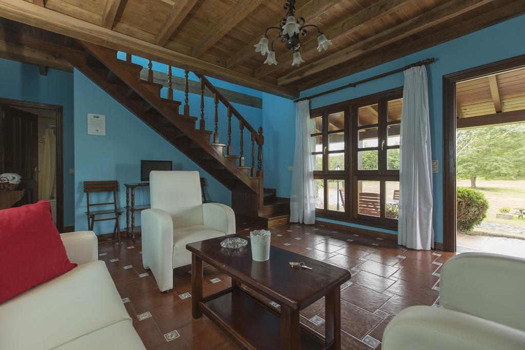 Casas Rurales Playa De Guadamia Llames de Pría Exteriör bild